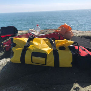 Bolsa de Viaje Plegable Ligera, Grande, de Color Amarillo, Personalizada, Impermeable, con Logotipo Personalizado - Product Image 4