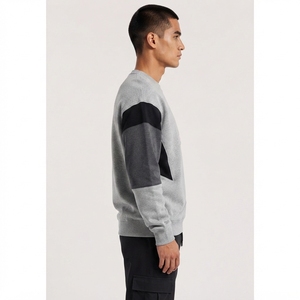 Sudadera cómoda para hombre con tela transpirable que absorbe la humedad y un diseño moderno para uso diario, viajes y actividades al aire libre. - Product Image 3