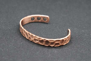 Bracelet manchette en alliage de cuivre plaqué bronze antique 8 mm, bijoux vintage unisexe, bijoux de guérison haut de gamme pour poignet et main, vente en gros de bijoux métalliques - Product Image 4