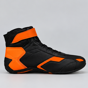 Botas de moto para hombre, color negro y naranja, de cuero genuino, con cierre de velcro, punta redonda, transpirables, ligeras y resistentes a la abrasión. - Product Image 1