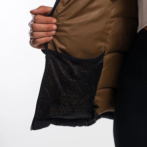 Vestes matelassées pour femmes, vêtements décontractés, service OEM, design personnalisé, vêtements d'hiver tendance, vestes matelassées pour femmes de haute qualité - Product Image 5