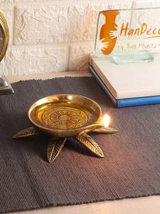 Support de Bougie Traditionnel en Cuivre, Lampe à Huile en Laiton Deepam Diya, Décoration de Prière Pooja, Décoration de Table Festive pour la Maison et le Temple - Product Image 6
