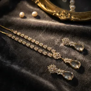 Conjunto de Collar y Pendientes de Cristal para Mujer, Estilo Vintage, Chapado en Oro, con Cristales en Forma de Pera y Gota de Agua - Product Image 2