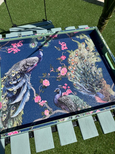 Plateau de service en bois personnalisé avec base de transport facile des aliments pour mariages et fêtes - Product Image 2