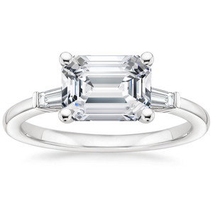 Anillo de compromiso de moissanita con corte esmeralda de tres piedras cónicas East West con engaste de puntas chapado en oro de 14K para aniversario de bodas - Product Image 5