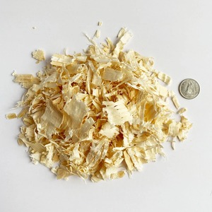 Sciure de bois recyclée de couleur naturelle et sans poussière, offrant un litière sûr et propre pour les animaux et les animaux domestiques - Product Image 5