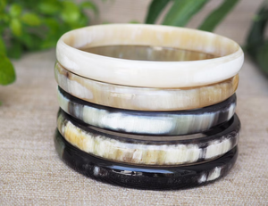 Ensemble de bracelets en corne de buffle naturelle 05 Bangles par Perfect Enterprises - Product Image 1