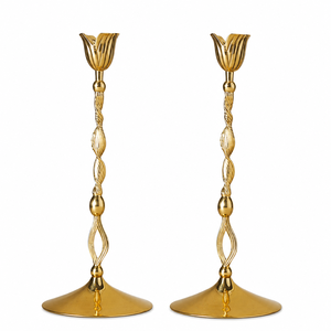 Candelabro de Latón Antiguo Martillado KRAFT WORLD, Portavelas Cónicos, Decoración del Hogar, Diseño Metálico Duradero, Clásico Moderno - Product Image 5