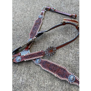 Serre-tête de cheval en cuir et collier de poitrine en cuir de vachette utilisé pour les vêtements de cheval - Product Image 1