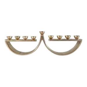 Menorah de Aluminio Diseñada para Sostener Velas de Forma Segura, para Celebraciones de Hanukkah, Navidad, Pascua, Reuniones Familiares, Menorah en Dorado - Product Image 4