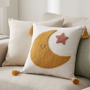 Hot Sale Cotton <b>Throw</b> <b>Pillow</b> With Tufted Moon And Star Design Square Decorative Cushion With Tassels Novelty Style - Product Image 3