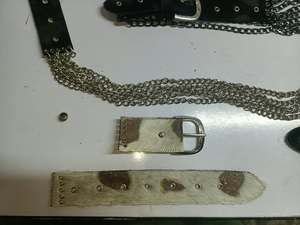 Y2K Style Cow Hide Leather <b>Belt</b> Alloy Plate Buckle <b>Chain</b> Detail Solid Color Casual Design Durable One Piece Molding Waterproof - Product Image 3