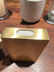 Boîte à allumettes de sécurité moderne en laiton, faite à la main, de qualité supérieure, décorative, personnalisable, écologique et résistante à l'eau - Product Image 2