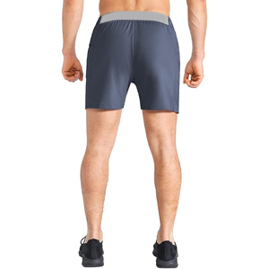 Pantalones cortos deportivos para hombre con cintura elástica, cierre con cordón y dos bolsillos laterales profundos para correr - Product Image 4