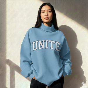 Pull molletonné oversize à col roulé pour femme, manches longues, doux et ample, style streetwear décontracté, idéal pour l'automne et le quotidien - Product Image 3