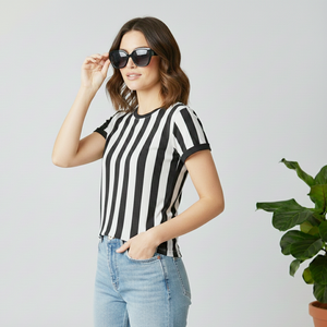 Chemise pour femme OEM en noir et blanc, qualité supérieure, col rond côtelé, manches courtes, prix de vente d'usine - Product Image 1