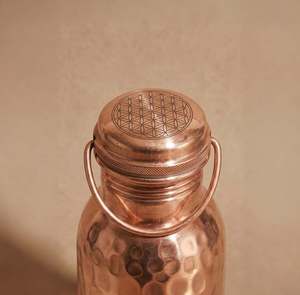 Bouteille d'eau en cuivre nautique antique poli, cuivre pur avec un travail artisanal unique, vaisselle de qualité supérieure avec bienfaits ayurvédiques et yogaïens, bouteille en cuivre - Product Image 4