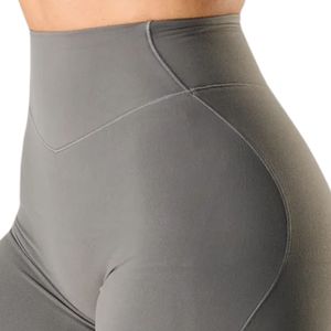 Shorts de compression gris taille haute pour femme, extensibles, pour la gym, la course, le yoga, l'entraînement et la performance athlétique - Product Image 4