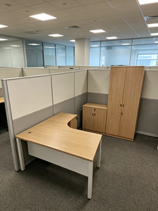 AY <b>Office</b> System L Shape <b>Office</b> Conference <b>Table</b> Chipboard Board Structure Melamine Finish Durable Modern Design Metal Legs - Product Image 1