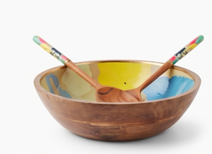 Bol en bois artisanal de qualité supérieure avec intérieur coloré et deux cuillères en bois pour servir la salade, vaisselle de cuisine moderne - Product Image 6
