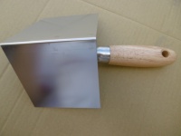 Truelles d'angle en acier inoxydable avec manche en bois pour usage domestique et industriel