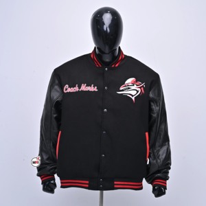 Chaquetas Varsity Bordadas Coach Marks para Hombre, Negras con Mangas de Cuero Rojo, Casuales de Otoño, Cuello Camisero, Cierre de un Solo Botón, Alta Calidad - Product Image 1