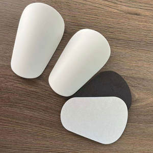 Nuevas Espinilleras de Fútbol Personalizables con Logotipo, Sublimación Térmica, para Uso Profesional - Product Image 5