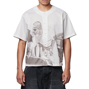 Maillot de football américain rétro vintage haut de gamme à sublimation, boutonné, en micro-mesh, streetwear, production OEM en gros - Product Image 1