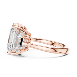 Anillo de Compromiso con Diamante Moissanite de Corte Radiante y Piedras Laterales Trapezoidales en Plata de Ley Chapada en Oro Rosa, Anillo de Tres Piedras - Product Image 2