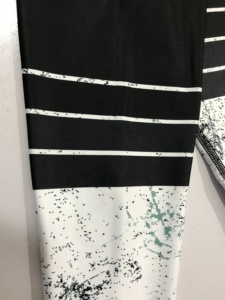 Leggings Deportivos Personalizados para Mujer, Leggings de Gimnasio de Alta Calidad con Cintura Elástica, Ecológicos y Antibacterianos - Product Image 5