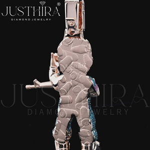 จี้การ์ตูนมอยส์ซาไนต์แบบกำหนดเอง จี้ 3 มิติสีเงิน จี้ชัคกี้เคลือบเงา ผ่านการทดสอบเพชร เครื่องประดับแร็ปเปอร์ - Product Image 2