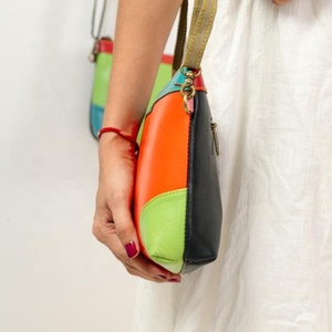 Bolso de mano de lujo para mujer personalizable de cuero genuino Vintage bohemio Rock moda Correa única portátil de moda para el verano - Product Image 3