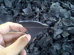 VENTE FLASH - CHARBON DE COQUILLE DE NOIX DE COCO NOIR Forme de briquette pour utilisation agricole Haute qualité et prix compétitif Exportation du Vietnam - Product Image 2