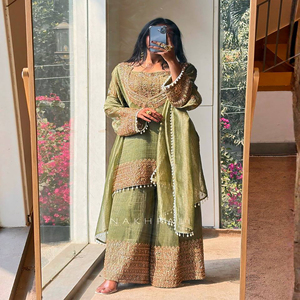 Ensemble Kurta Palazzo Traditionnel en Soie pour Fête d'Été, Robe de Mariage Indienne et Pakistanaise, Prêt-à-porter Fantaisie, Meilleure Vente - Product Image 1