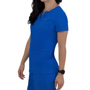 Uniformes Médicos: Blusa Sanitaria y Pantalones Jogger de Lona con Múltiples Bolsillos, Sin Costuras y Resistentes a Detectores de Metales - Product Image 3