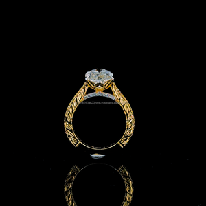 Bague de fiançailles/mariage de luxe pour femme en or jaune 18 carats avec diamant de laboratoire de forme Moval VS, certifiée IGI classique - Product Image 4