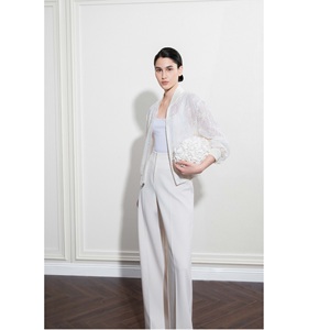 Chaquetas para Mujer con MOQ Bajo, Modelo FROST WHISPER, Cuello Alto, Soporte ODM, Chaquetas de Invierno para Mujer - Product Image 5
