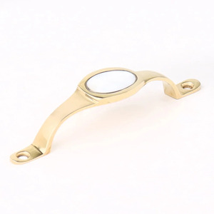Tiradores de latón hechos a mano para gabinetes, tiradores dorados de nácar para puertas, tiradores al por mayor para cajones de cómodas y tiradores para puertas de gabinetes. - Product Image 1