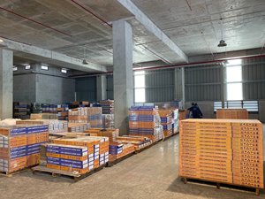 พื้นพีวีซีสำหรับวิลล่าติดกาวได้ง่าย5ปีพื้น SPC หรูหราทันสมัย - Product Image 4