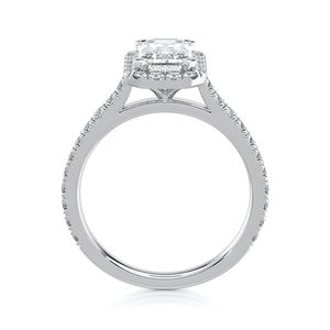 Bague de fiançailles en or massif 14 carats plaqué rhodium avec halo de diamants de laboratoire taille émeraude 2,15 CTW et pavé, certifiée IGI - Product Image 4