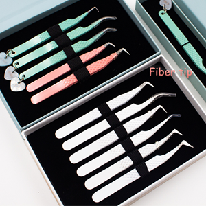 Pince à cils professionnelle de haute qualité en acier inoxydable avec embout en fibre - Design élégant - Ensemble de pinces à cils - Product Image 5