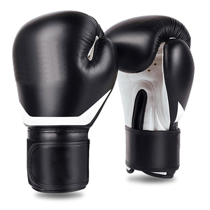 Gants de boxe en cuir noir avec fermeture à lacets pour les poignets, pour l'entraînement des adultes - Product Image 1