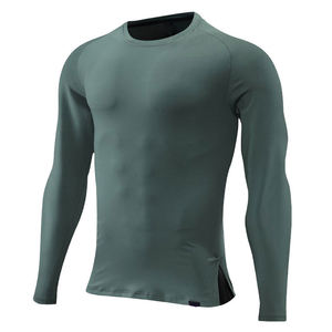 Nouveau Rash Guard Homme Cousu sur Mesure Anti-Plis Respirant Léger de Haute Qualité avec Prix de Gros - Product Image 1