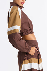 Conjunto Cortavientos Casual Estampado para Mujer, Top Corto y Chaqueta con Cintura Elástica, Diseño 2 en 1, Nueva Llegada - Product Image 4