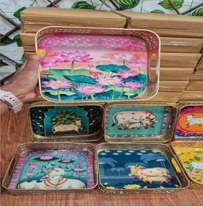 ชุดถาดทองเหลืองทรงกลมสีเหลือง พร้อมโถเก็บของลายวัว ฝาปิดคริสตัล และโคมไฟดอกบัวตรงกลาง ราคาขายส่ง - Product Image 3