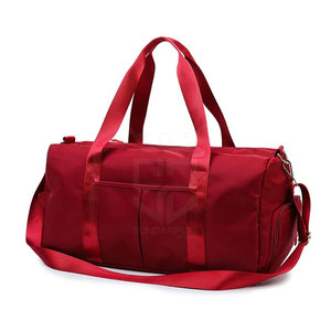 Bolsa de Gimnasio de Gran Capacidad para Uso en Exteriores, Personalizada, de Alta Calidad, Impermeable, Hecha en Pakistán a Precio Económico - Product Image 1