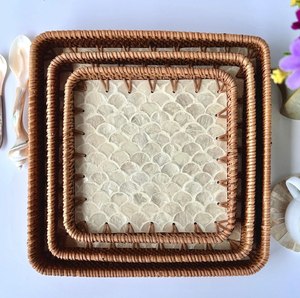 ถาดเสิร์ฟทรงกลมสไตล์คลาสสิก ลายดอกไม้สีเหลือง MOP พร้อมหูจับ สำหรับใส่ของหวาน อาหาร ผลไม้อบแห้ง - Product Image 6