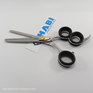 กรรไกรตัดผม Habi Industries รุ่น HI-HCS-1300 แข็งแรงทนทาน ใบมีดคมกริบ ปลั๊กแบบ EU สำหรับช่างมืออาชีพและใช้ในบ้าน - Product Image 5