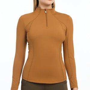 Chemise de compétition équestre de haute qualité, extensible dans 4 directions, en tissu technique doux au toucher, idéale pour la compétition et les spectacles. - Product Image 6