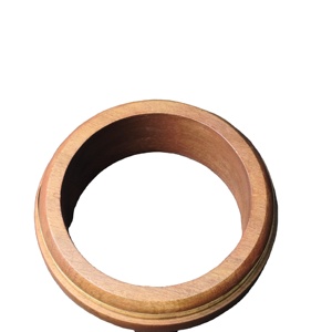 Bracelet minimaliste en bois dur avec bande en fil métallique doré encastré - Bijou moderne en bois et laiton, techniques mixtes - Product Image 1